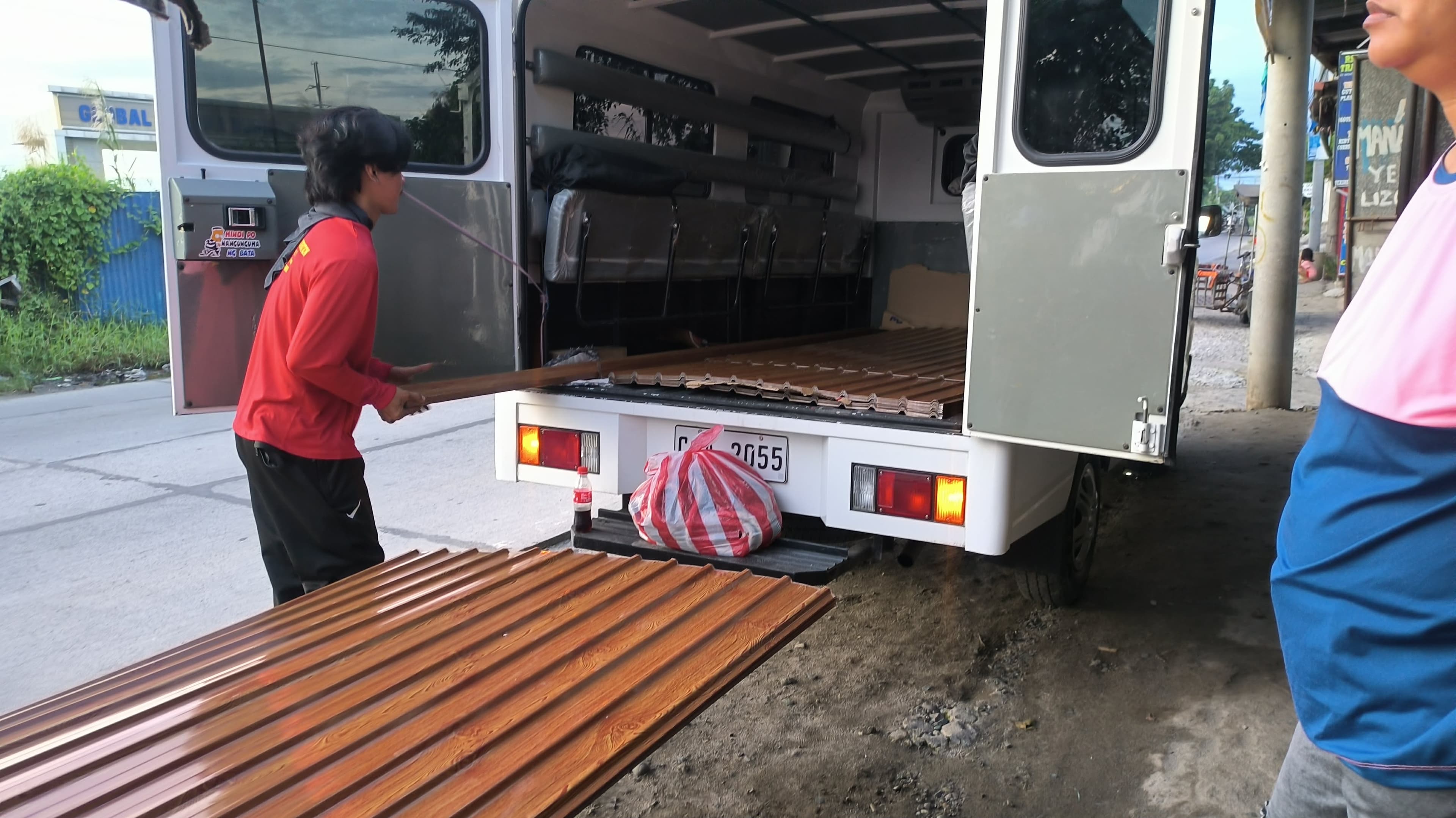 Noche Trading - Building Materials